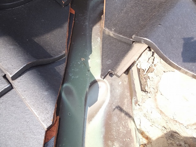 谷板金交換は早めにご検討ください